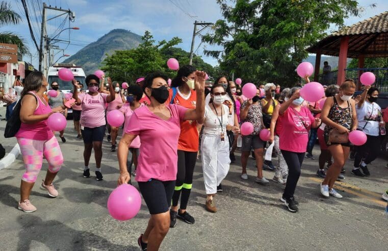 Caminhada Outubro Rosa unindo saúde e conscientização na Terceira Idade