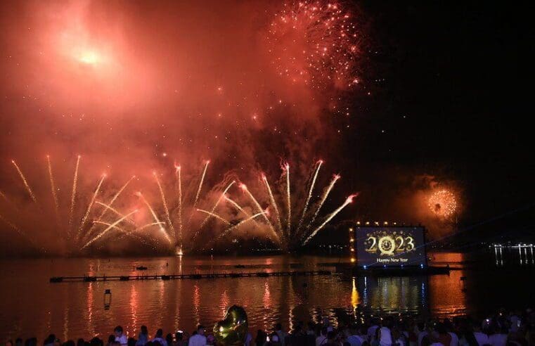 Maricá celebra chegada de 2023 com queima de fogos e shows em nove pontos da cidade