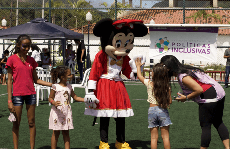 Caravana do Centro de Referência em Políticas Inclusivas programa uma série de atrações para as crianças no CEU da Mumbuca