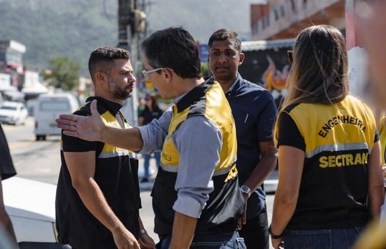 Prefeito Fabiano Horta visita locais que vão receber intervenções de trânsito em Itaipuaçu