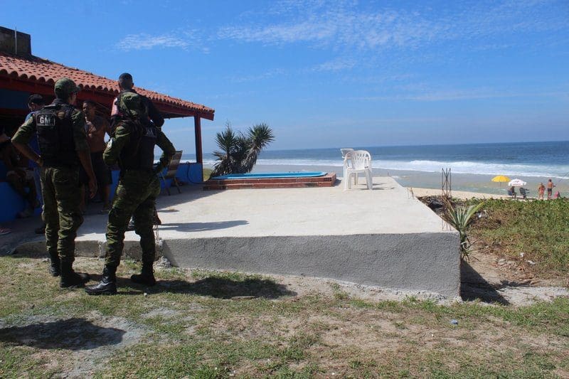 Prefeitura de Maricá embarga obra irregular em Cordeirinho