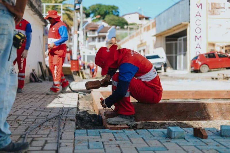 Prefeitura de Maricá avança com obras de infraestrutura em diversos bairros da cidade