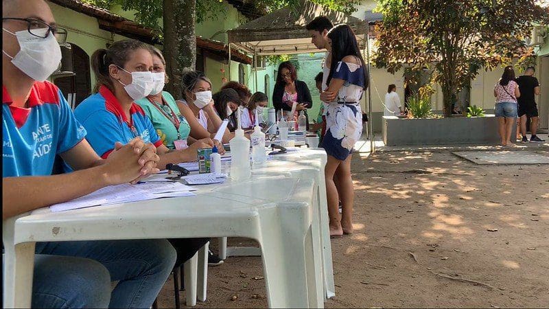 Mais de 6 mil pessoas se vacinaram no Dia “D” contra a gripe e reforço bivalente contra a Covid-19