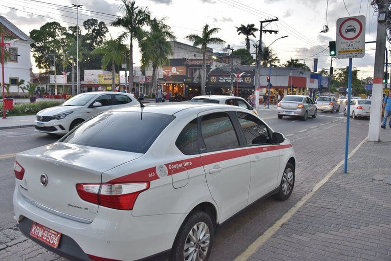 Secretaria de Transportes realiza vistoria de táxis até o dia 30/06