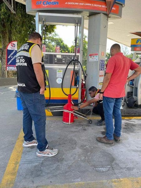 OPERAÇÃO BOMBA LIMPA em Itaipuaçu