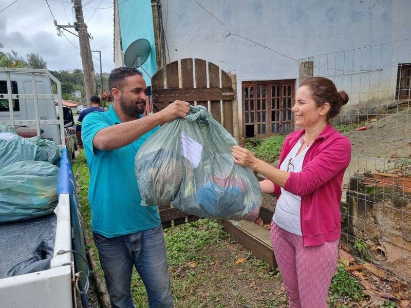 Águas do Rio arrecada, no Leste Fluminense, 4,5 toneladas de donativos na sua Campanha do Agasalho