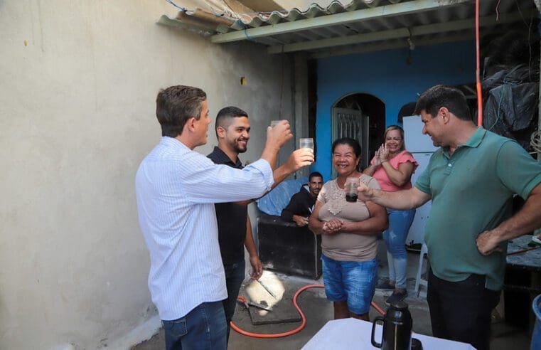 Programa Habitar entrega 10 casas reformadas no bairro de Araçatiba