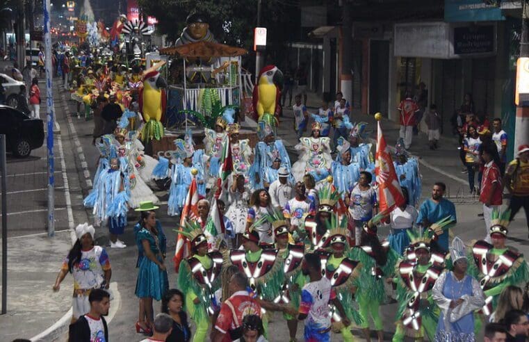 ICTIM comemora encerramento de cursos e oficinas com Desfile de Carnaval