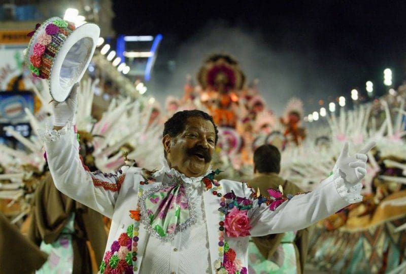 Morreu em Maricá, Max Lopes, o “Mago das Cores” do Carnaval brasileiro