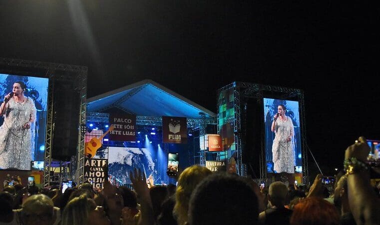 Gilberto Gil é homenageado na 8ª Festa Literária Internacional de Maricá