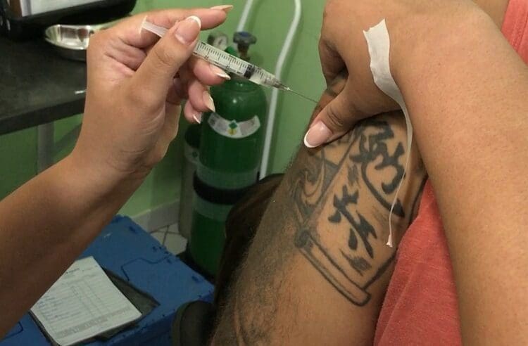 Mais de 2.500 doses foram aplicadas no Dia “D” de Multivacinação em Maricá