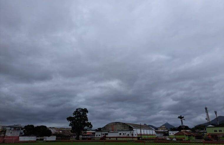 Tempo permanece instável com previsão de chuva até sábado (21/10) em Maricá