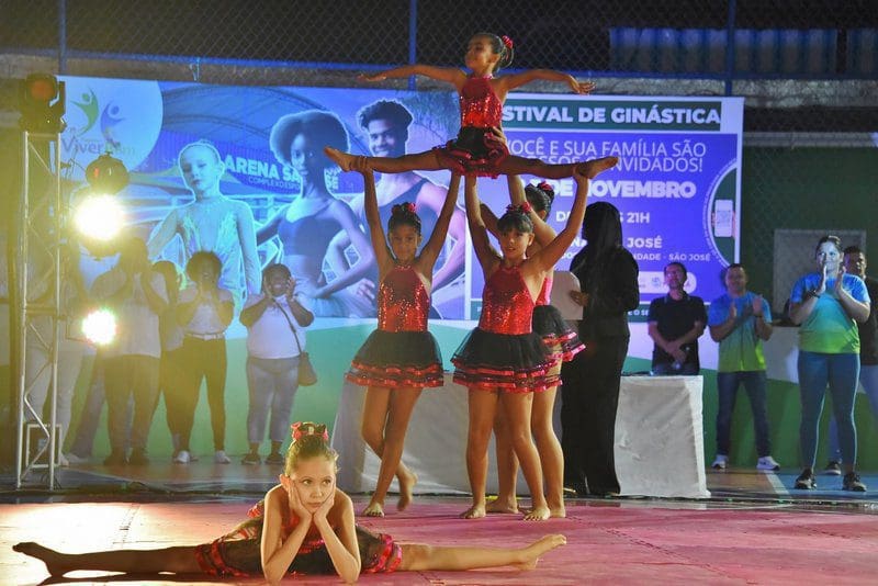 Festival de balé e ginásticas rítmica e artística agita São José do Imbassaí
