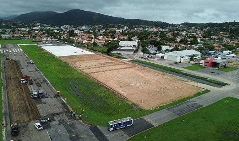 Aeroporto de Maricá realiza obras de novos pátios e hangares para ampliar operações