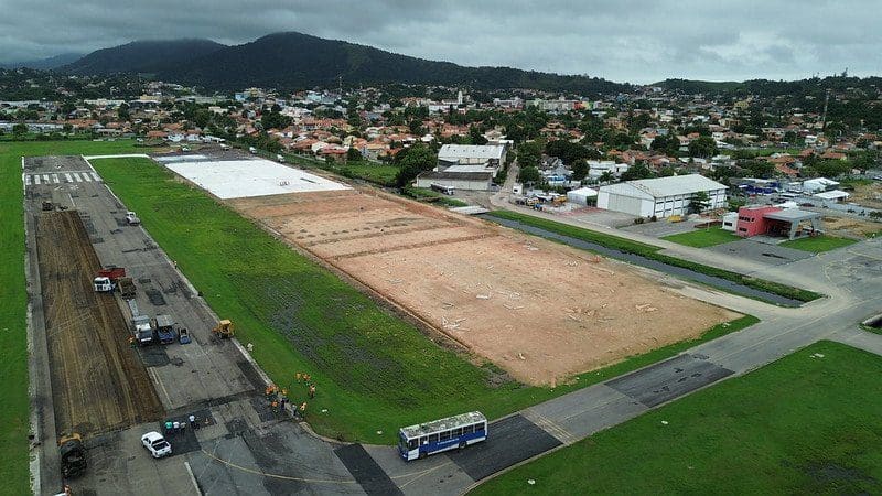 Aeroporto de Maricá realiza obras de novos pátios e hangares para ampliar operações