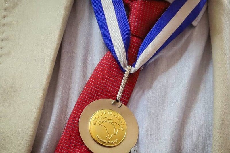 Codemar prestigia entrega da Medalha Tiradentes ao deputado federal Washington Quaquá