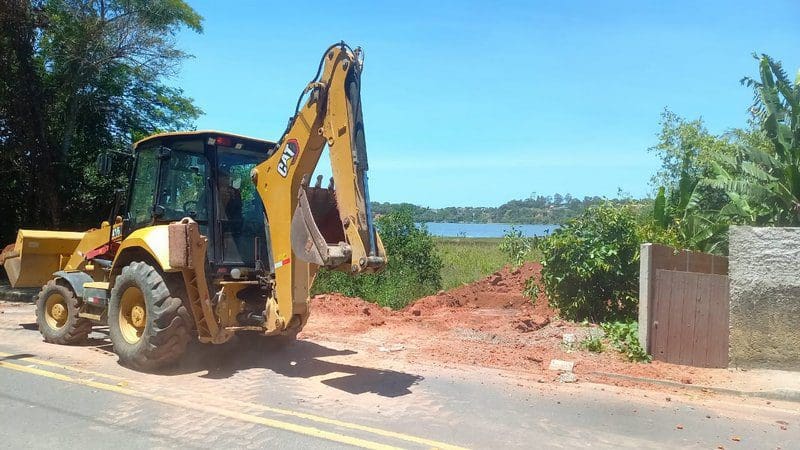 Gated demole construção em área ambiental no Jardim Interlagos