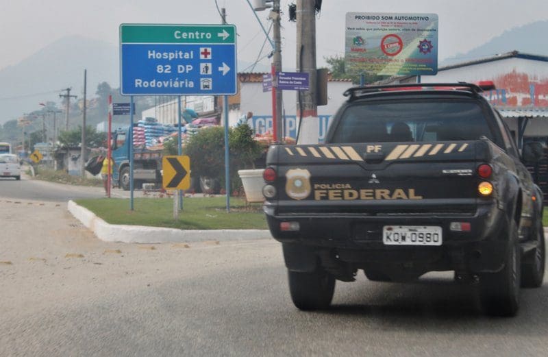 Polícia Federal Confunde Identidades em Maricá e vai Parar na Câmara
