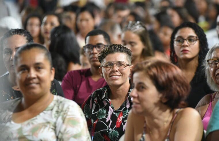 Prefeitura entrega 758 certificados aos alunos dos cursos do Qualifica Maricá