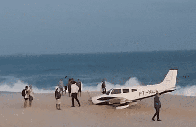 Avião Monomotor Faz Pouso de Emergência na Praia de Itaipuaçu