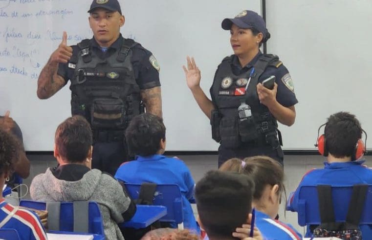 Ronda Escolar ministra palestras sobre valores humanos na rede de ensino