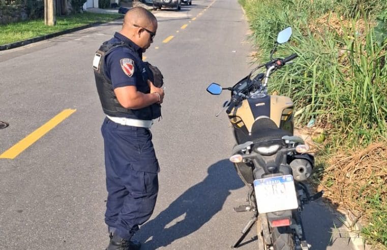 Guarda Municipal recupera motocicleta furtada em Itaipuaçu