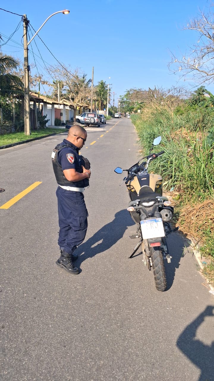 Guarda Municipal recupera motocicleta furtada em Itaipuaçu