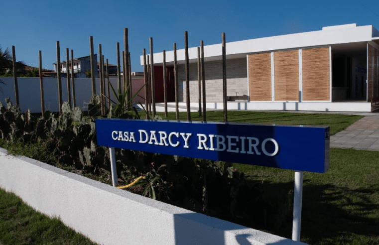 Arte indígena e outras criações interativas no Museu Casa Darcy Ribeiro, em Maricá