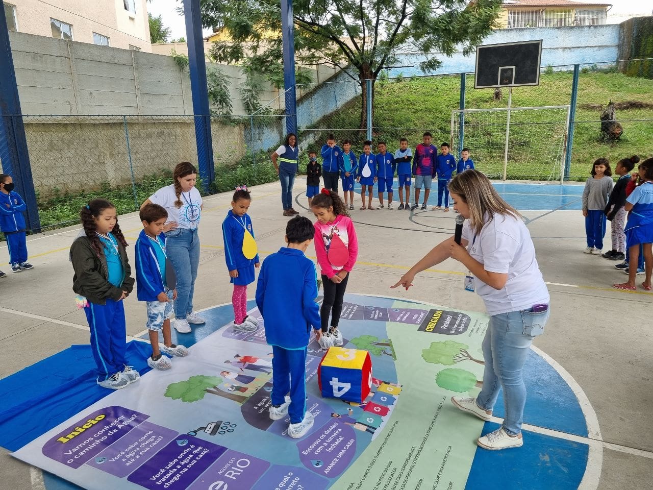 Dia das Crianças :: Programa “Saúde Nota 10” da Águas do Rio chega a 726 mil crianças da rede pública de ensino