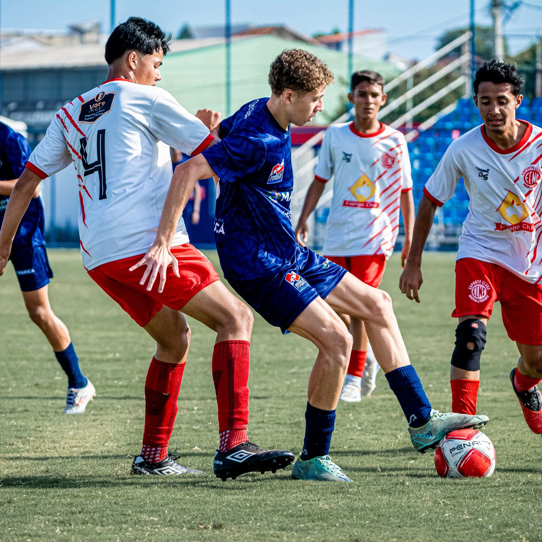 Times sub-15 e sub-17 do Maricá Esporte Competições vencem o Nova Cidade