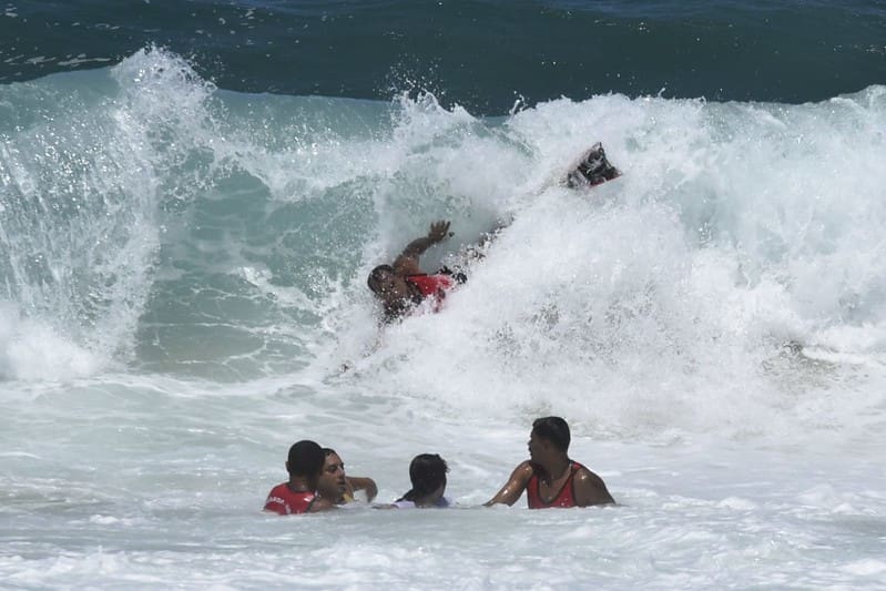 Defesa Civil forma alunos no projeto Body Surf Salva de 2024