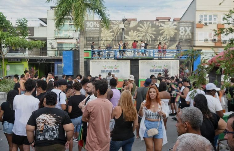 10ª Parada do Orgulho LGBTQIAPN+ de Maricá é marcada pela diversidade e luta contra o preconceito