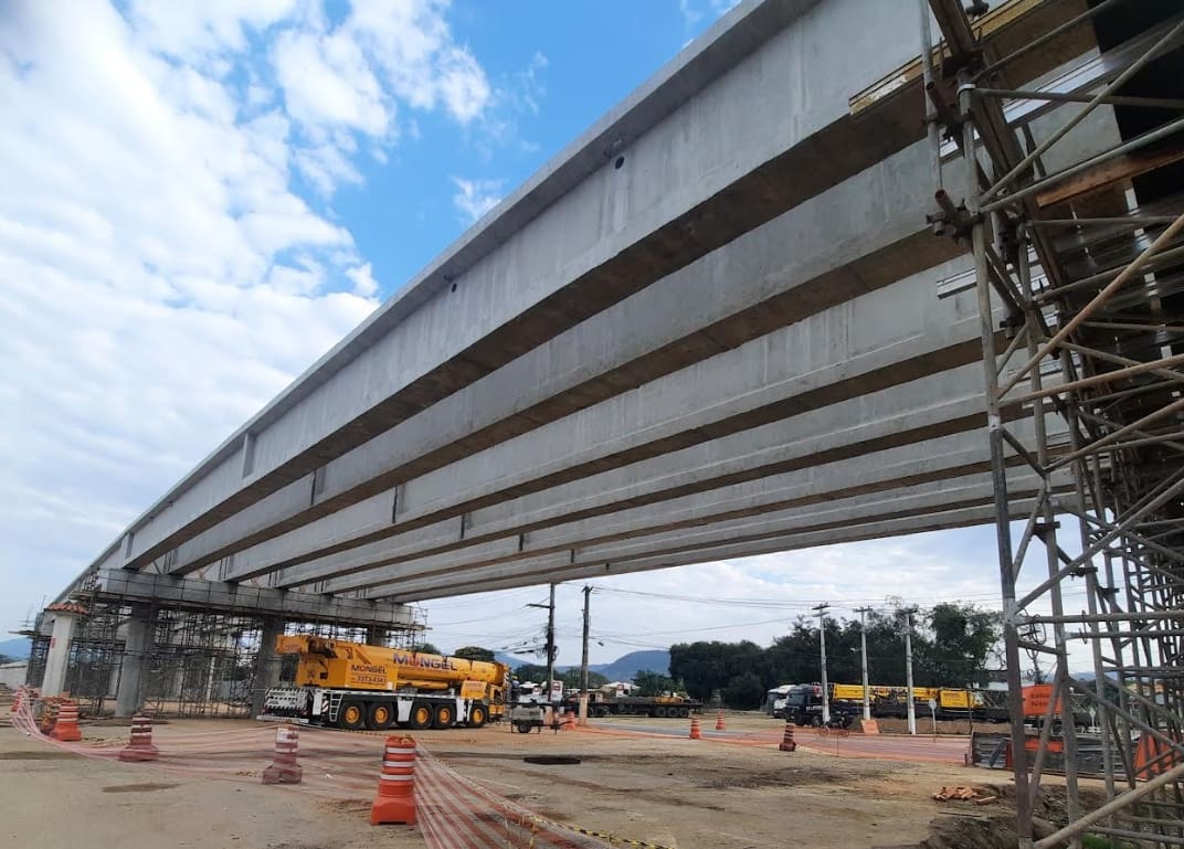 Retorno na RJ-106 será fechado ao tráfego nesta quarta-feira (13/11) para obras do elevado do Flamengo