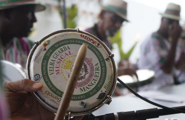 Velha Guarda Musical de Mangueira celebra o samba na Casa Darcy Ribeiro