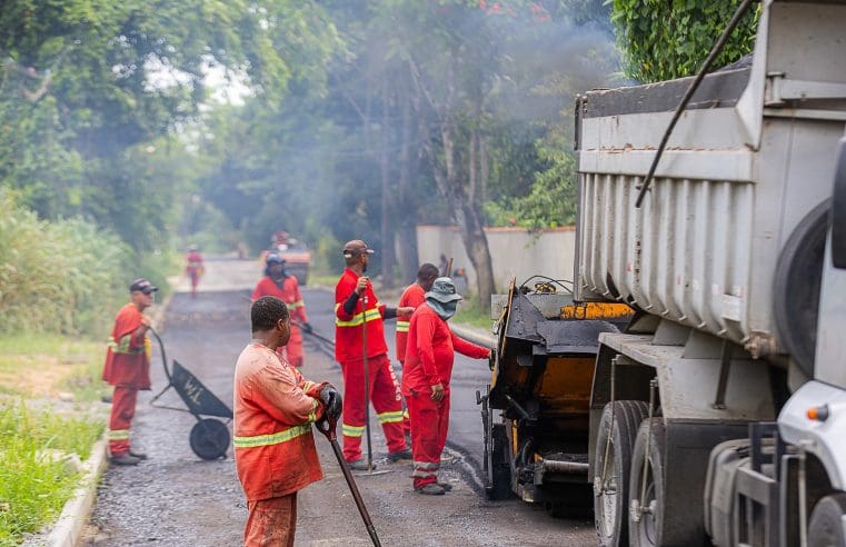 Prefeitura segue com manutenção de vias em todo o município