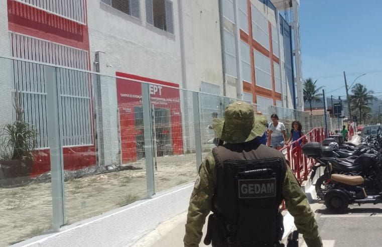 Secretaria de Segurança Cidadã resgata falcão em Itaipuaçu
