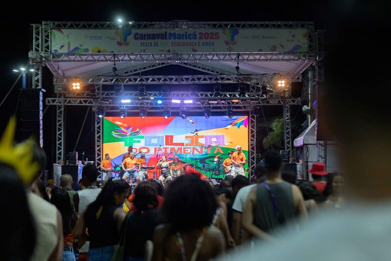 Clima familiar toma conta do último dia de Carnaval em Ponta Negra