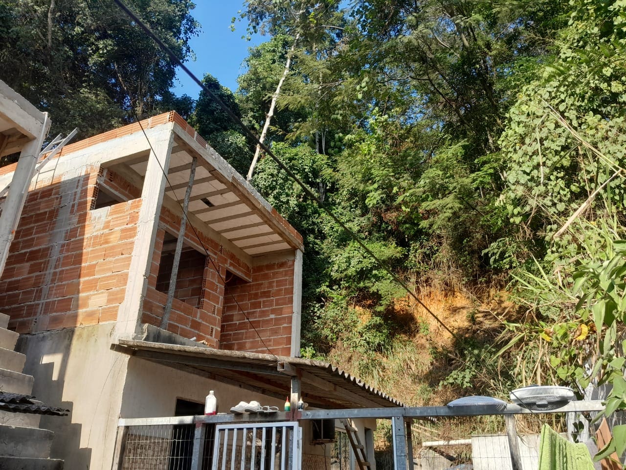 Construção Irregular é Identificada com Apoio do Linha Verde