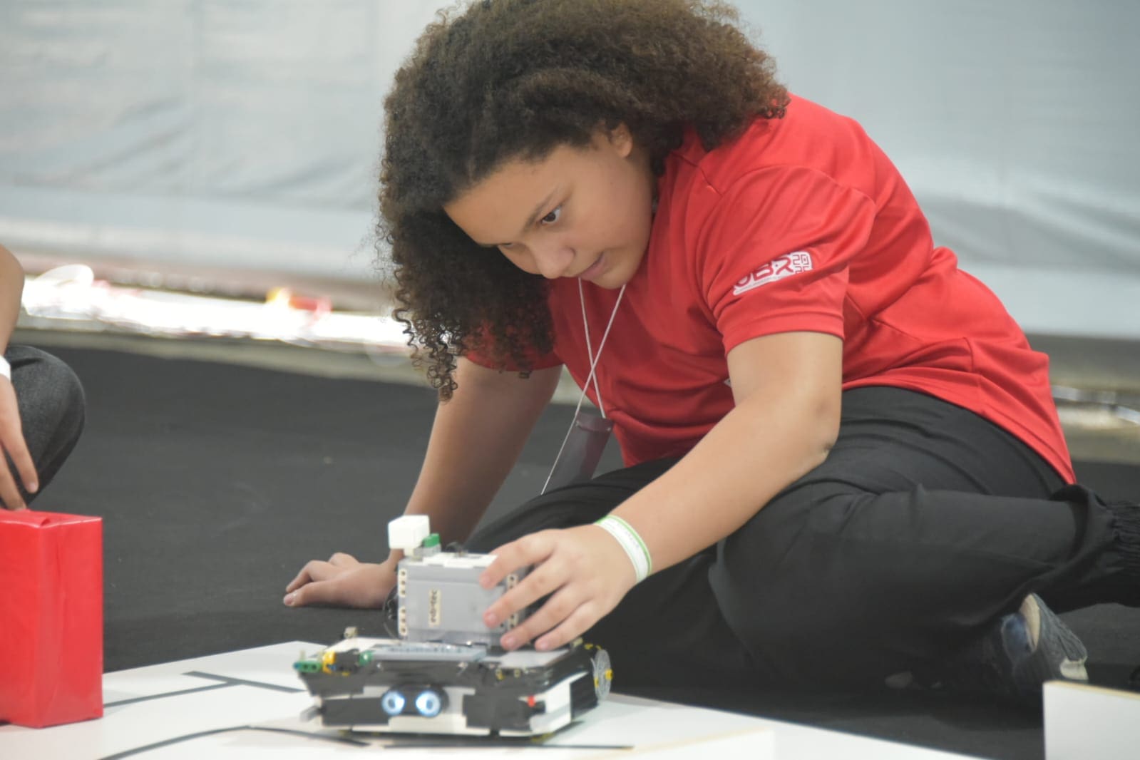 Robôs invadem Maricá na etapa regional da Olimpíada Brasileira de Robótica, que reúne estudantes de escolas públicas e particulares