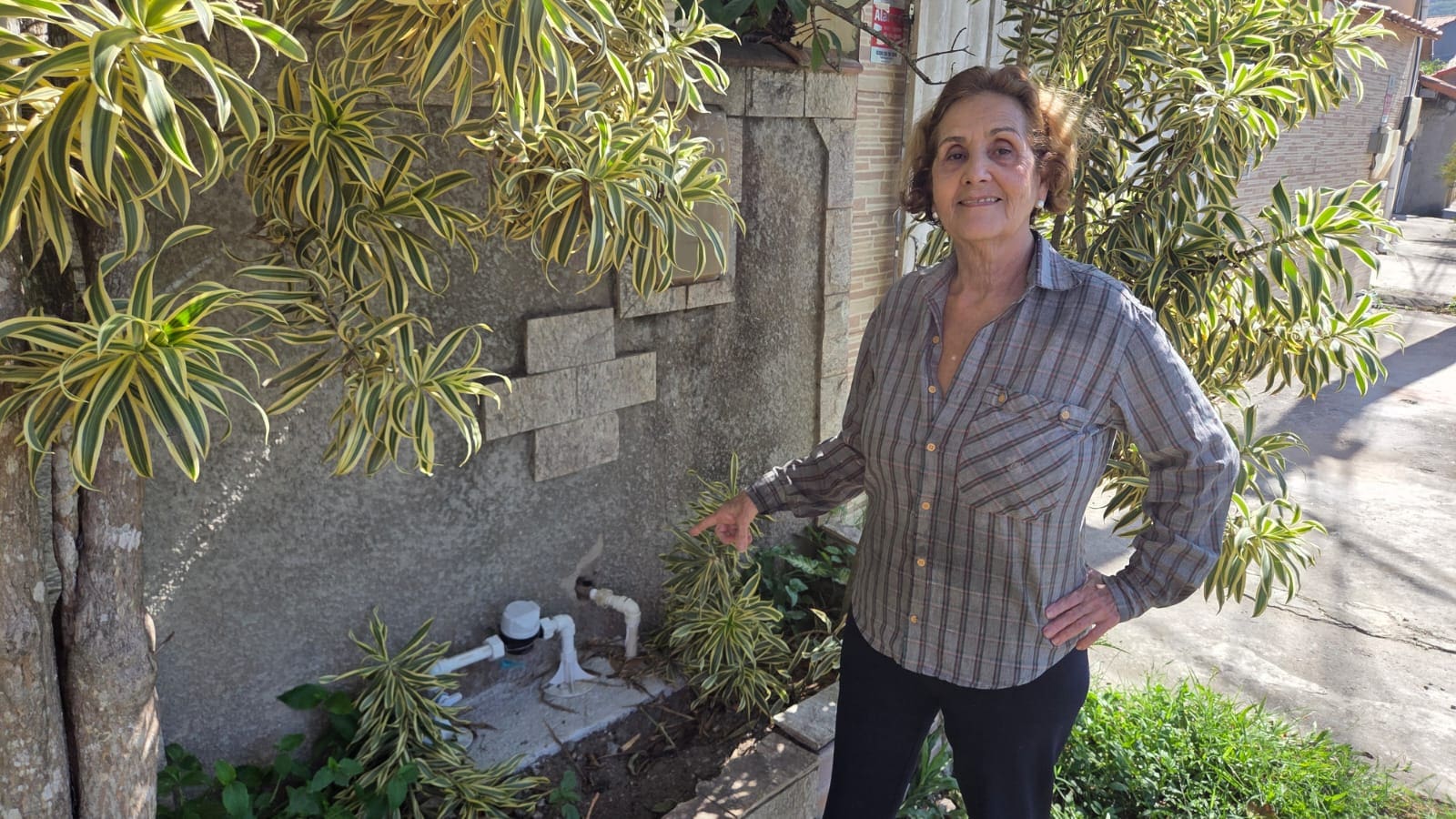 Água tratada chega pela primeira vez a milhares de moradores de Maricá