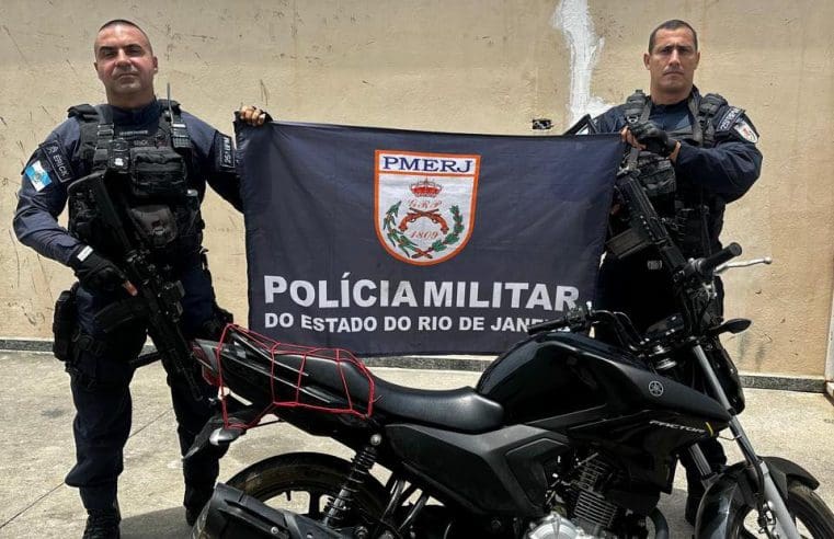 VEÍCULO ROUBADO É RECUPERADO EM SAQUAREMA APÓS FUGA DE MOTOCICLISTA