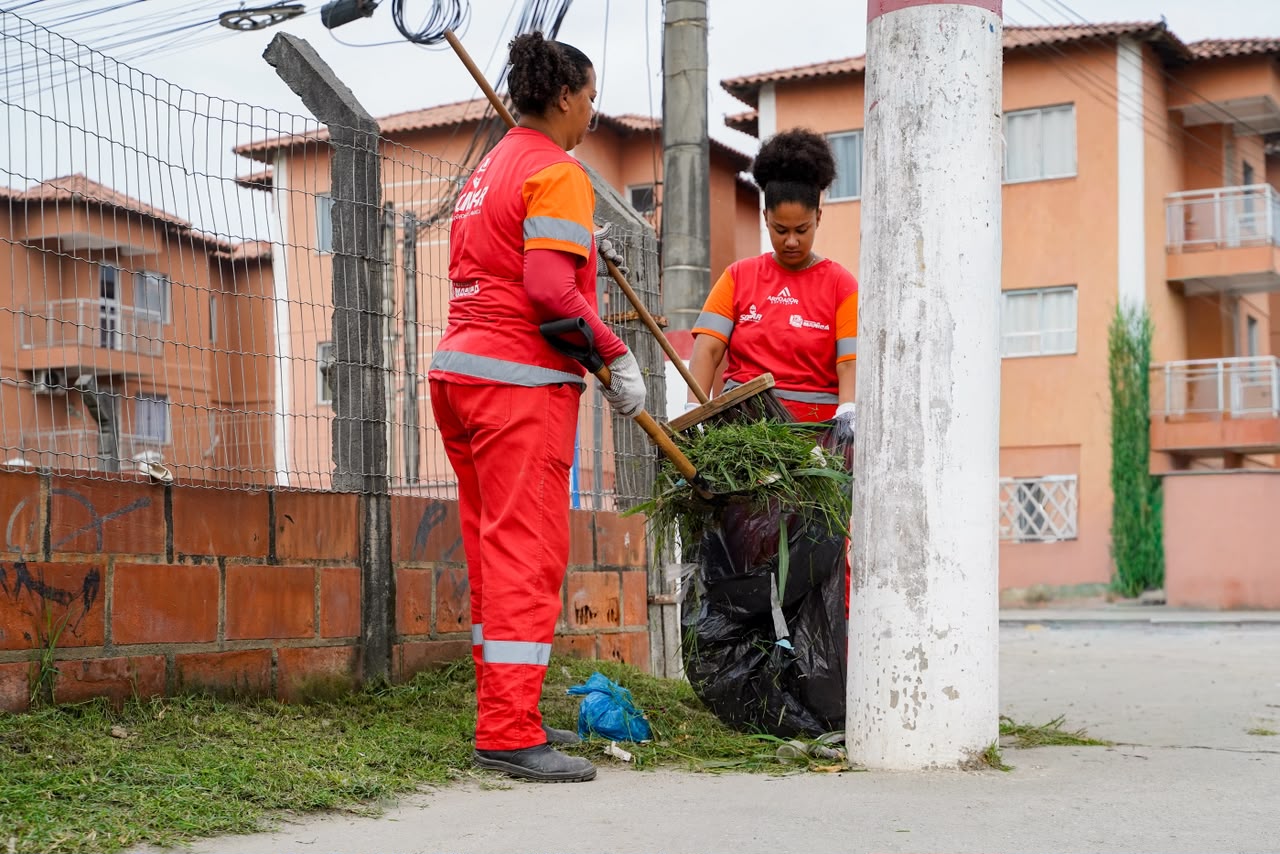 Maricá recolhe mais de 1.000 toneladas de resíduos em mutirão de limpeza em Itaipuaçu